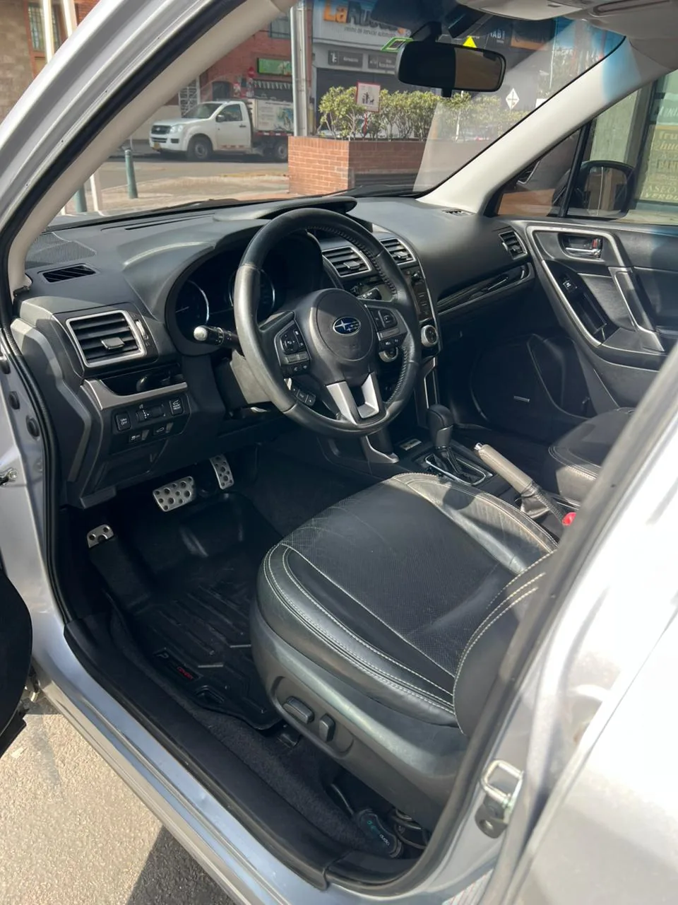 SUV Subaru Forester 2018 XT TURBO en Bogotá — foto 11