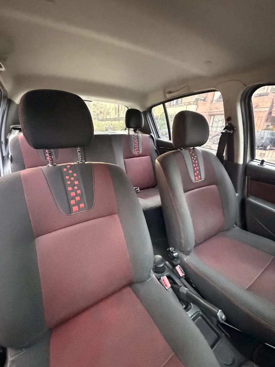 Hatchback Renault Stepway 2015 en Bogotá — foto 6
