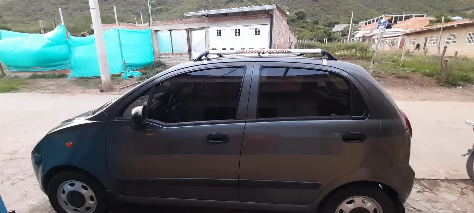 Hatchback Chevrolet Spark 2010 en Yumbo — foto 5