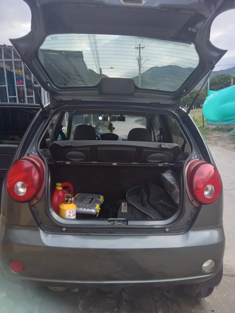 Hatchback Chevrolet Spark 2010 en Yumbo — foto 3