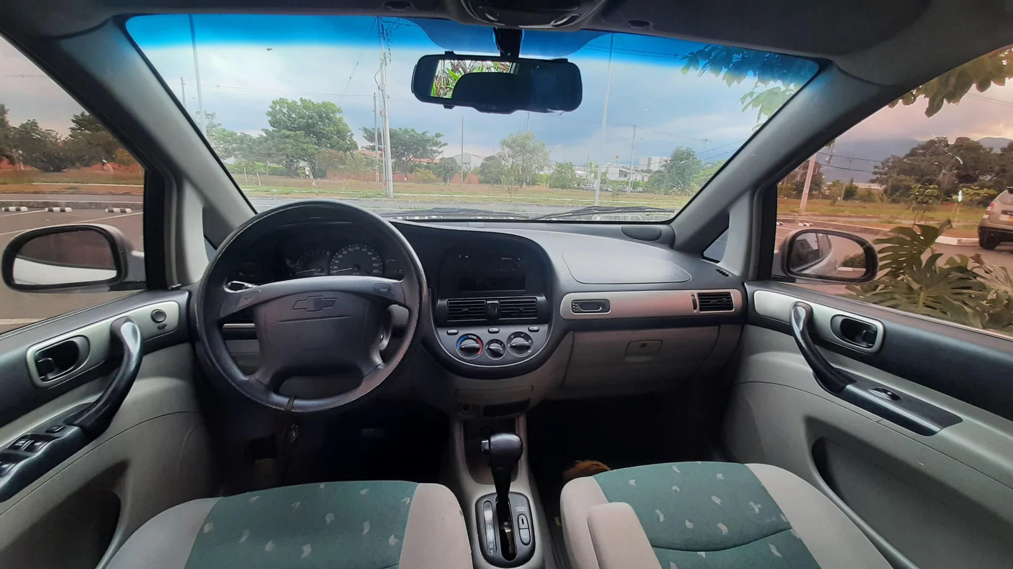Perua Chevrolet Vivant 2008 LT en Cali — foto 3