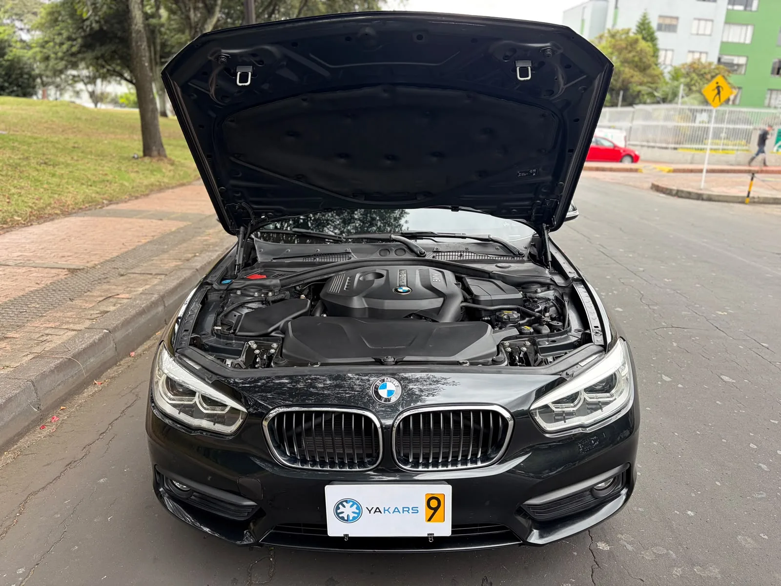 Hatchback BMW 118i 2019 120I CONFORT en Bogotá — foto 3