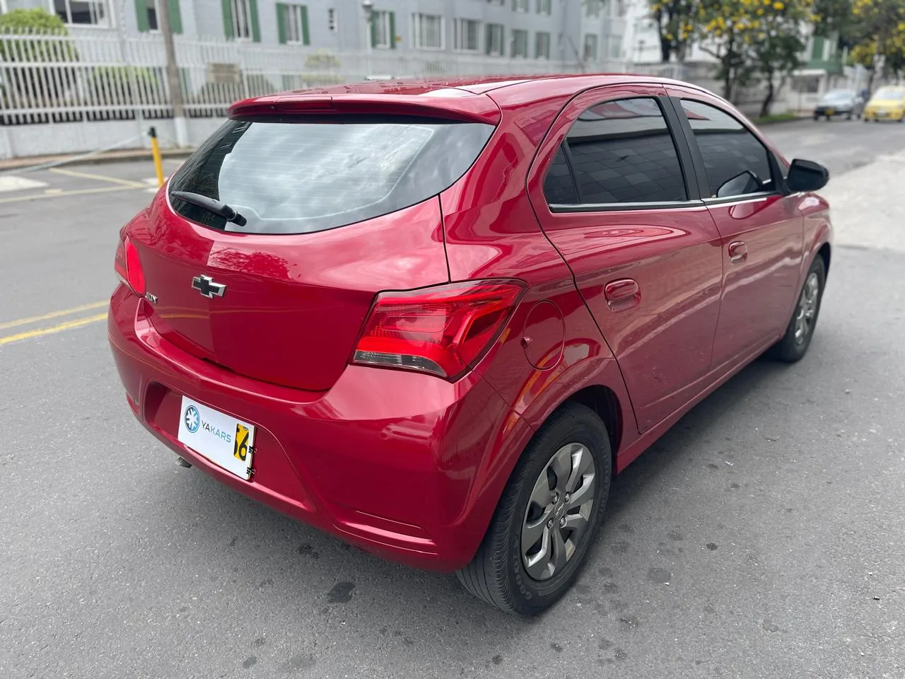 Hatchback Chevrolet Onix LT 2024 JOY en Bogotá — foto 10