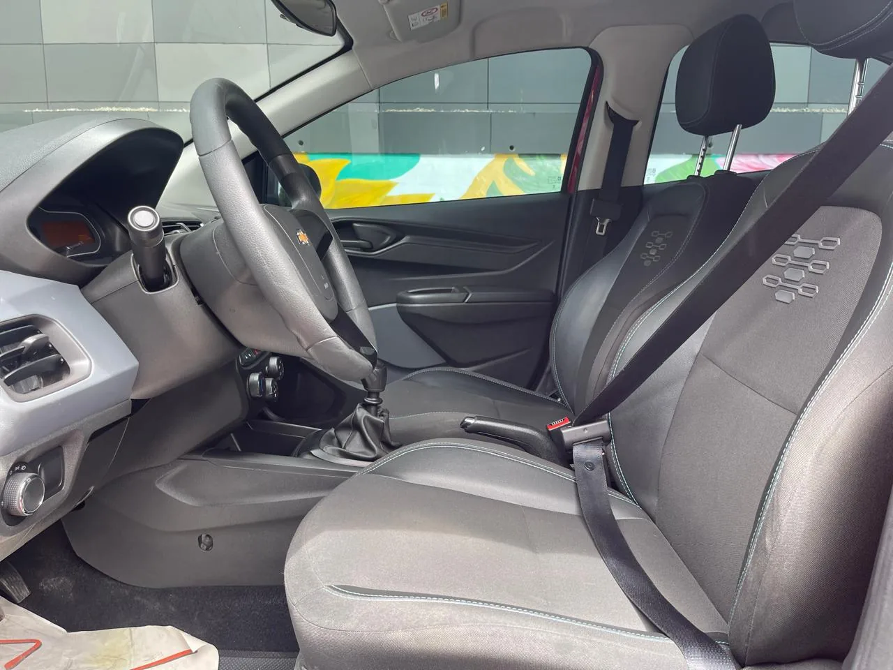 Hatchback Chevrolet Onix LT 2024 JOY en Bogotá — foto 12