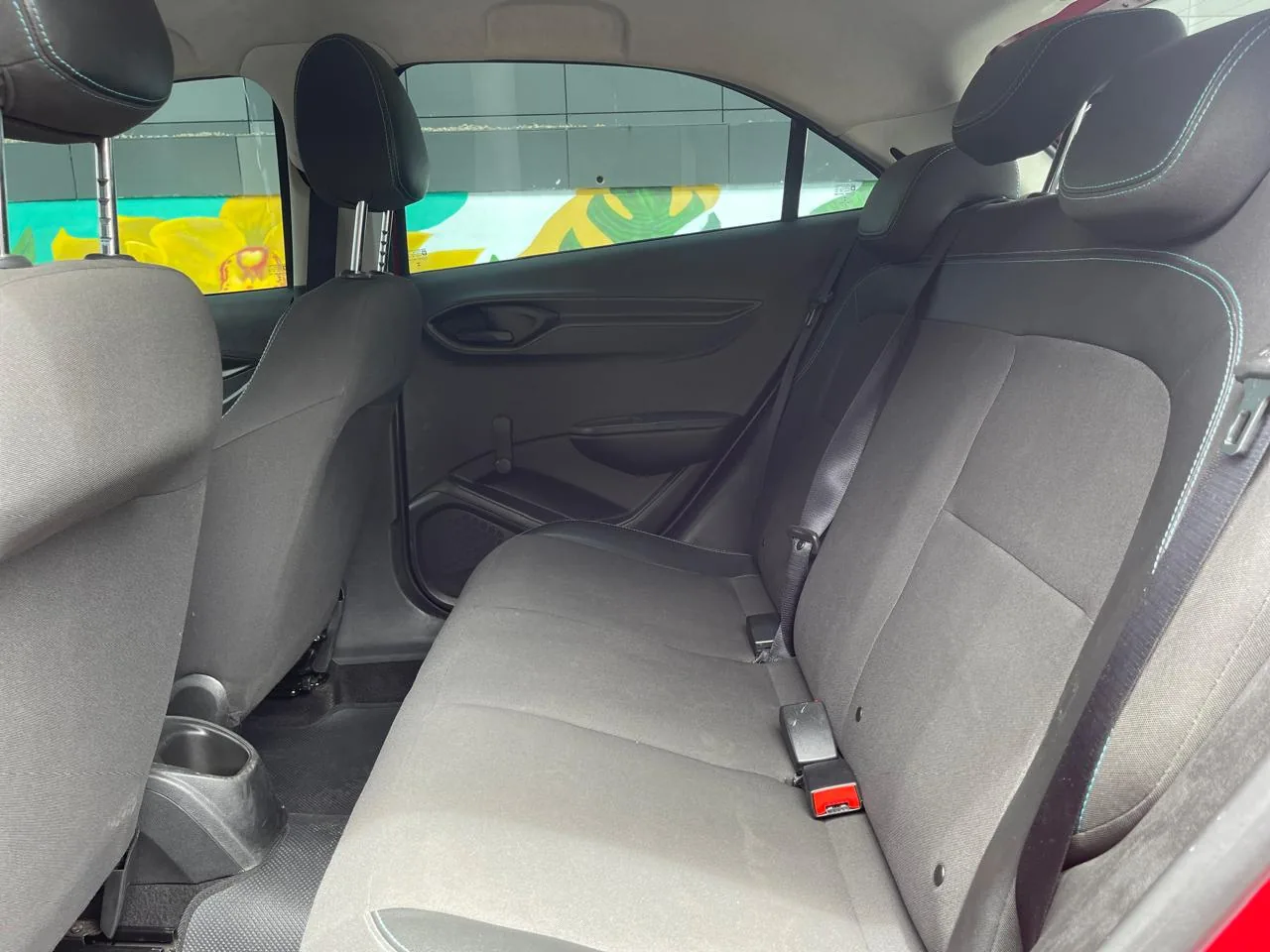 Hatchback Chevrolet Onix LT 2024 JOY en Bogotá — foto 13