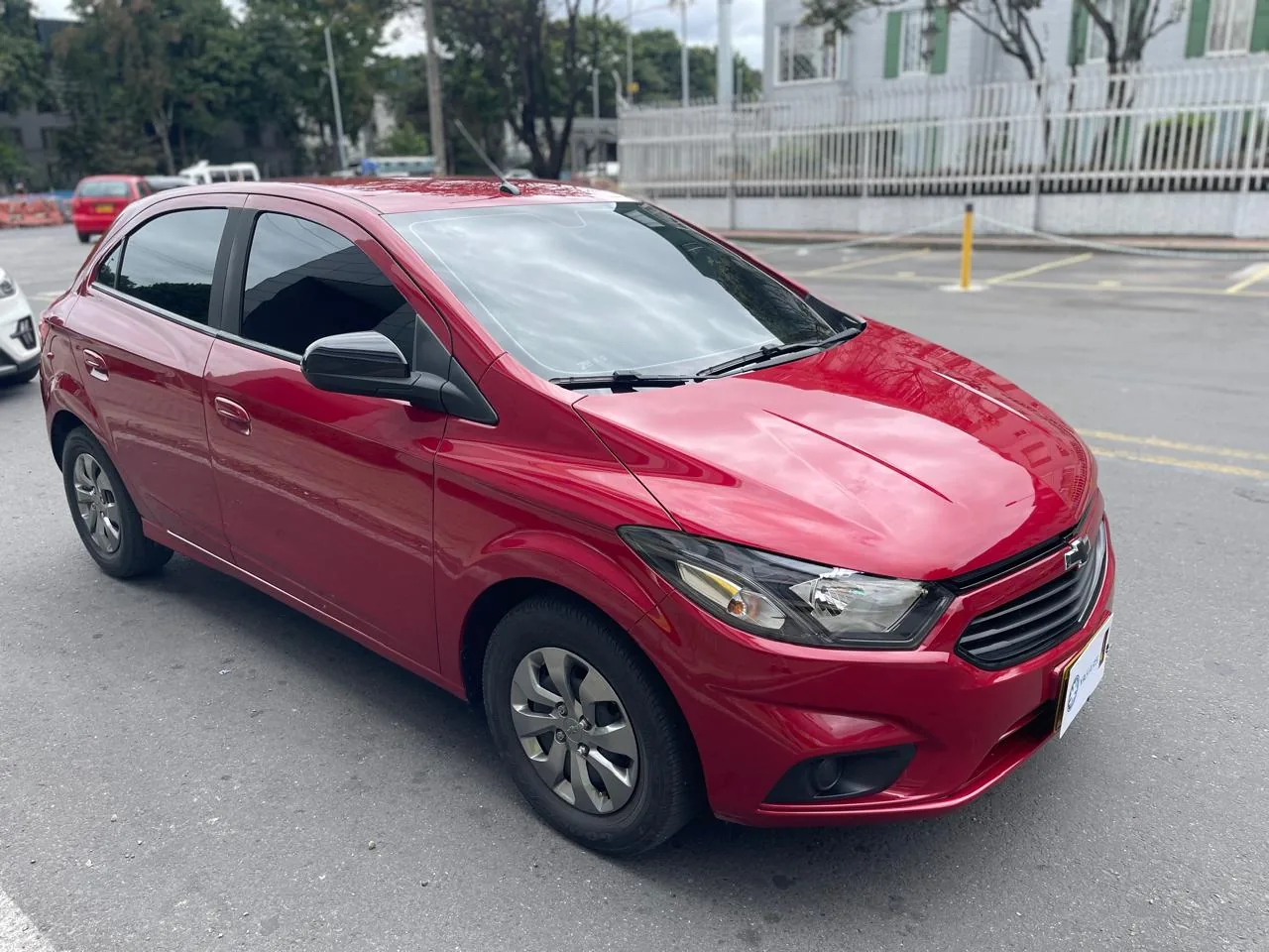 Hatchback Chevrolet Onix LT 2024 JOY en Bogotá — foto 4