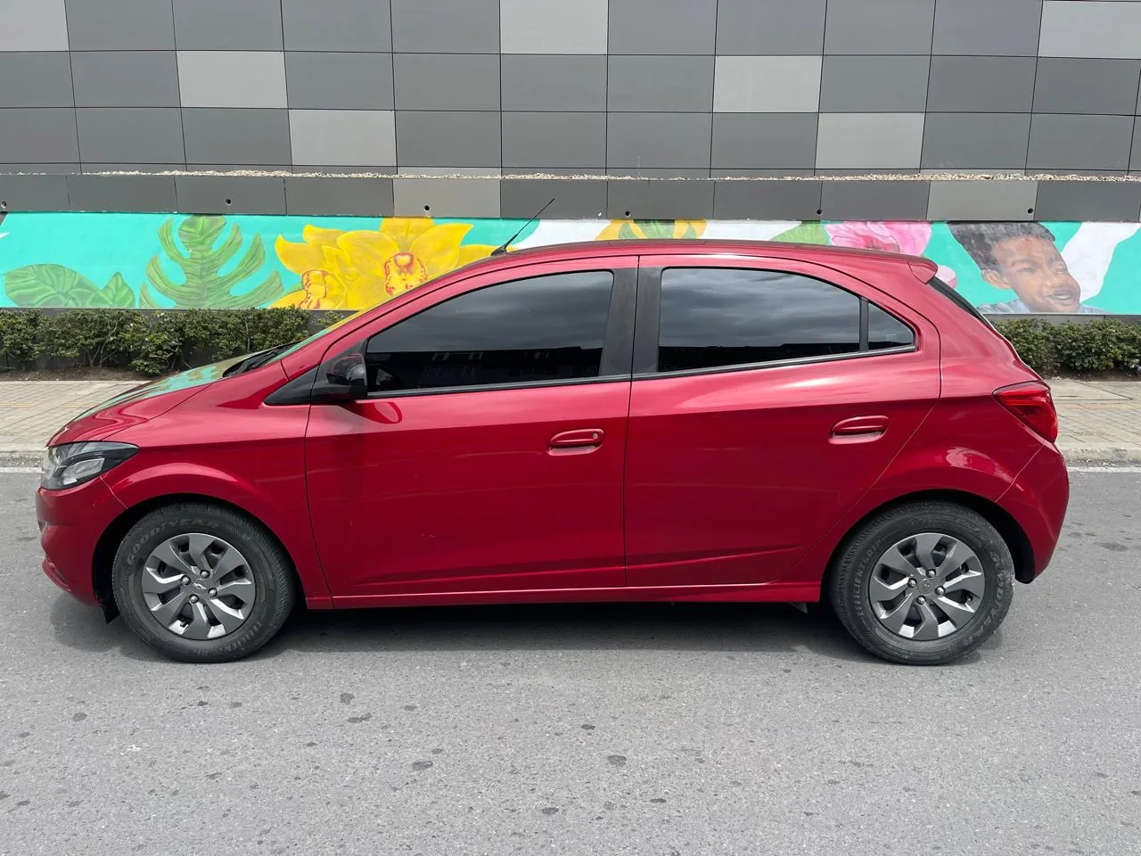 Hatchback Chevrolet Onix LT 2024 JOY en Bogotá — foto 6