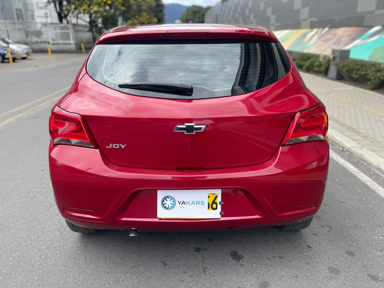 Hatchback Chevrolet Onix LT 2024 JOY en Bogotá — foto 9