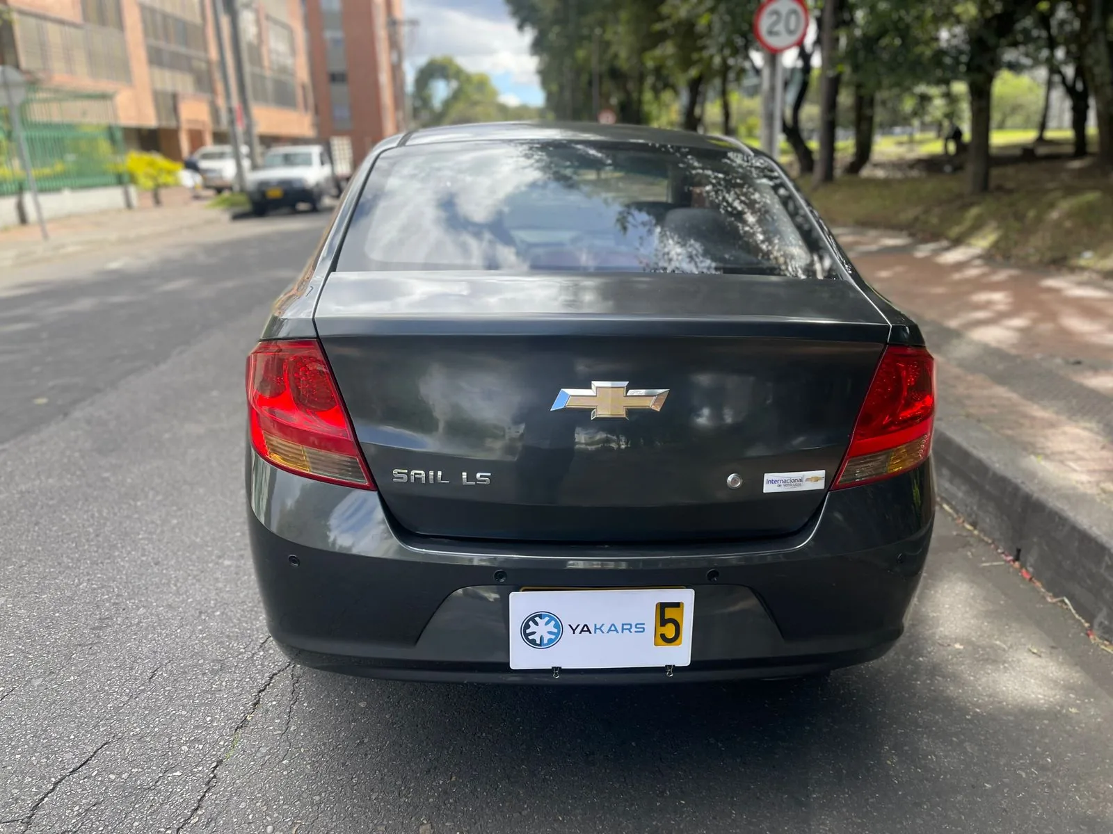 Sedán Chevrolet Sail LS 2017 1.4L Mt en Bogotá — foto 7