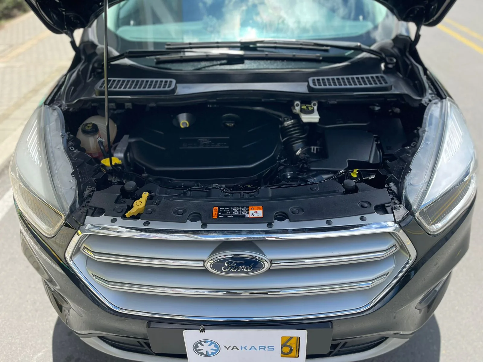Camioneta Ford Escape 2018 Se At en Bogotá — foto 3