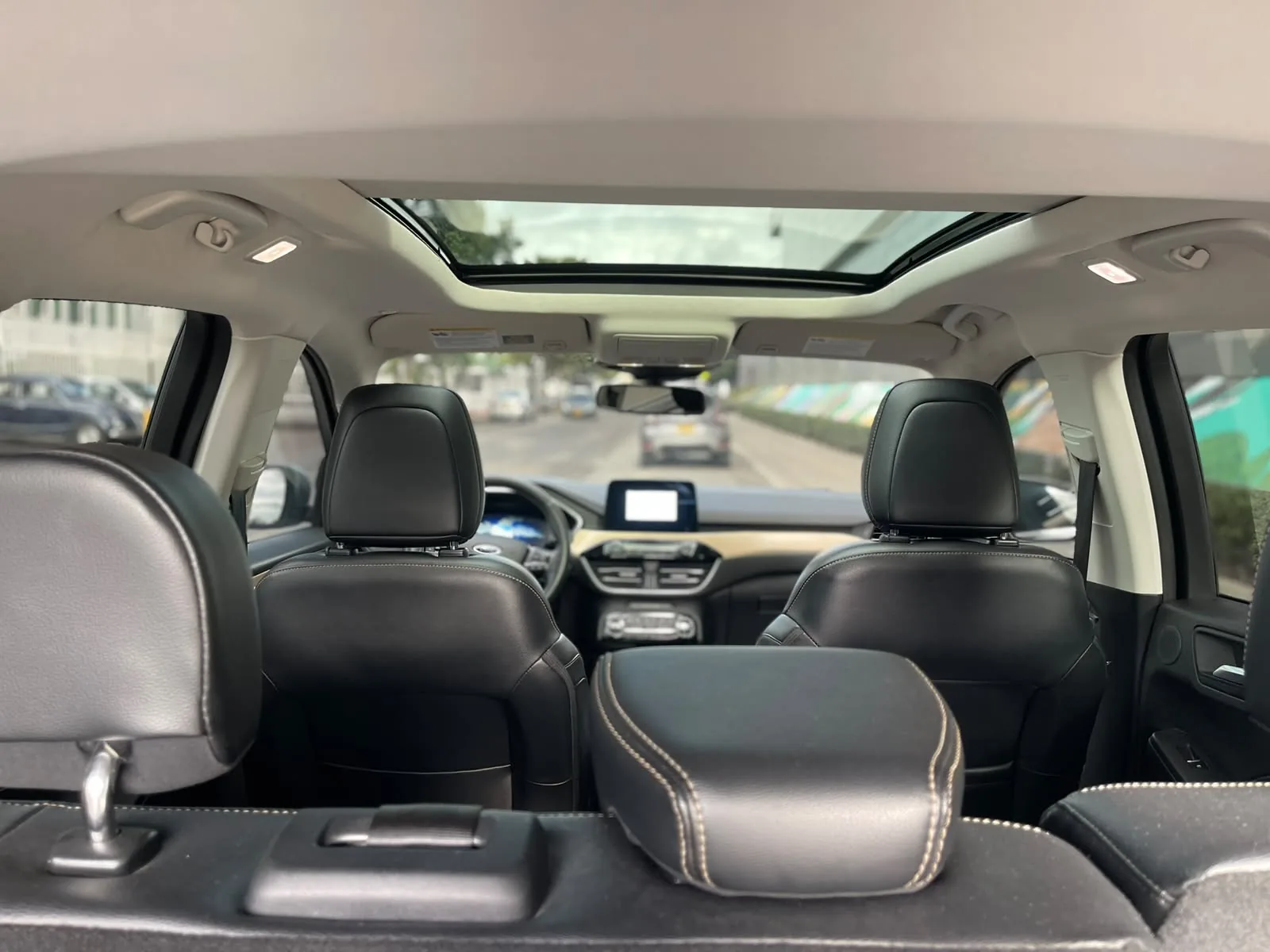 SUV Ford Escape 2021 TITANIUM en Bogotá — foto 13