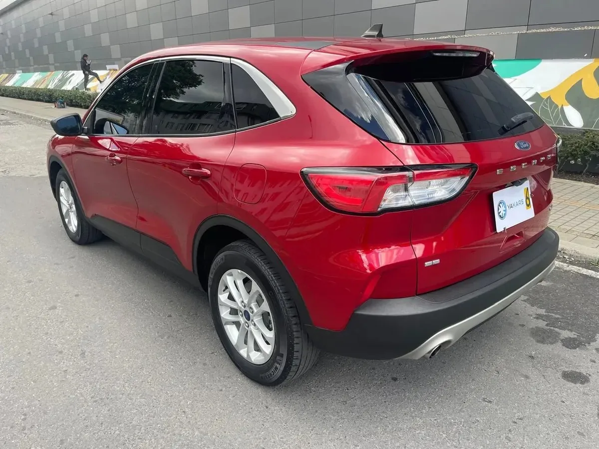 SUV Ford Escape 2022 Se At en Bogotá — foto 7