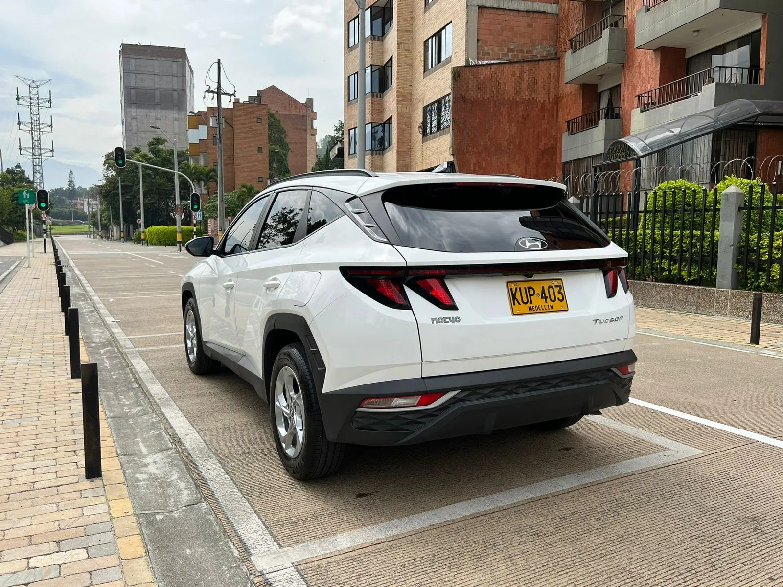 SUV Hyundai Tucson 2022 Advance plus Nx4 AT en Medellín — foto 3