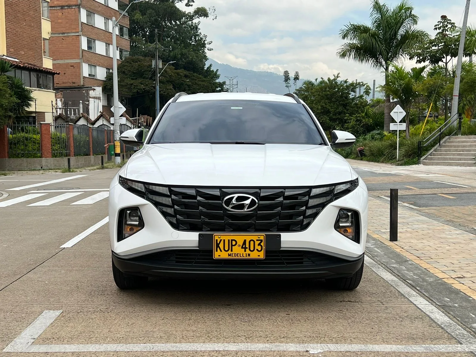 SUV Hyundai Tucson 2022 Advance plus Nx4 AT en Medellín — foto 5