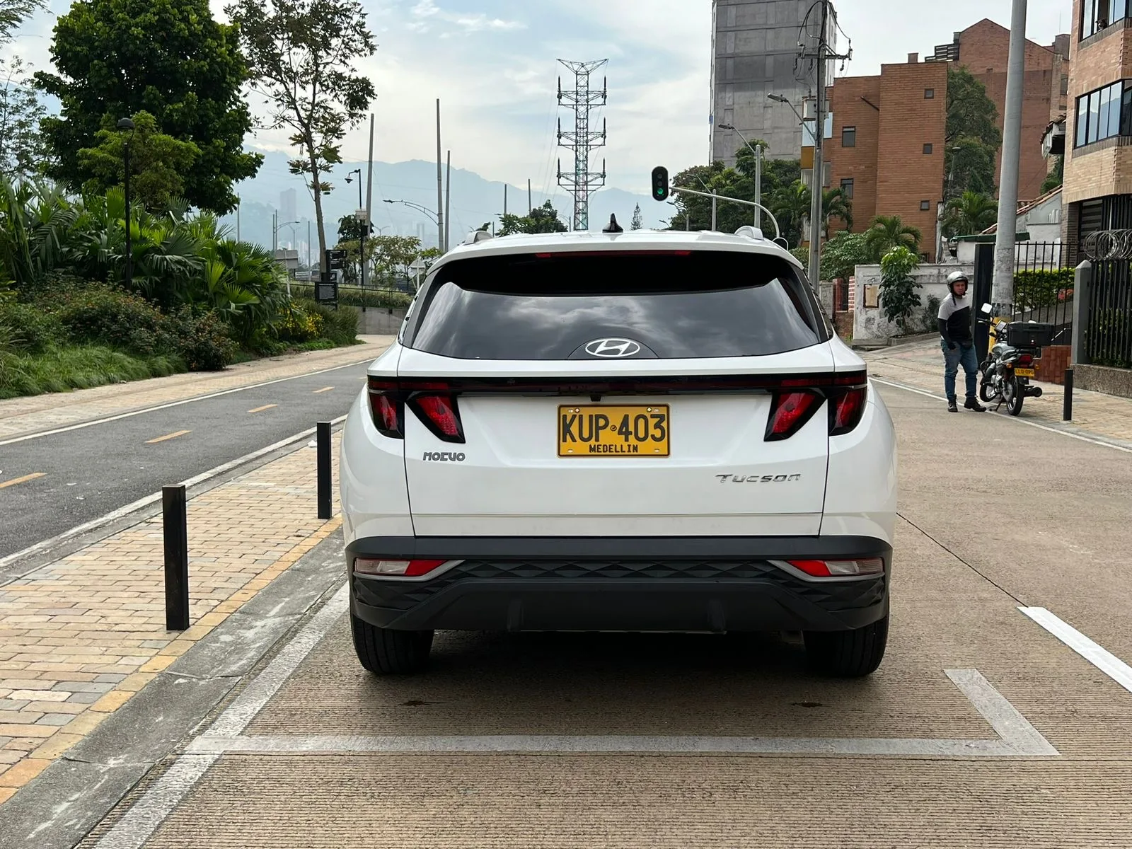 SUV Hyundai Tucson 2022 Advance plus Nx4 AT en Medellín — foto 6