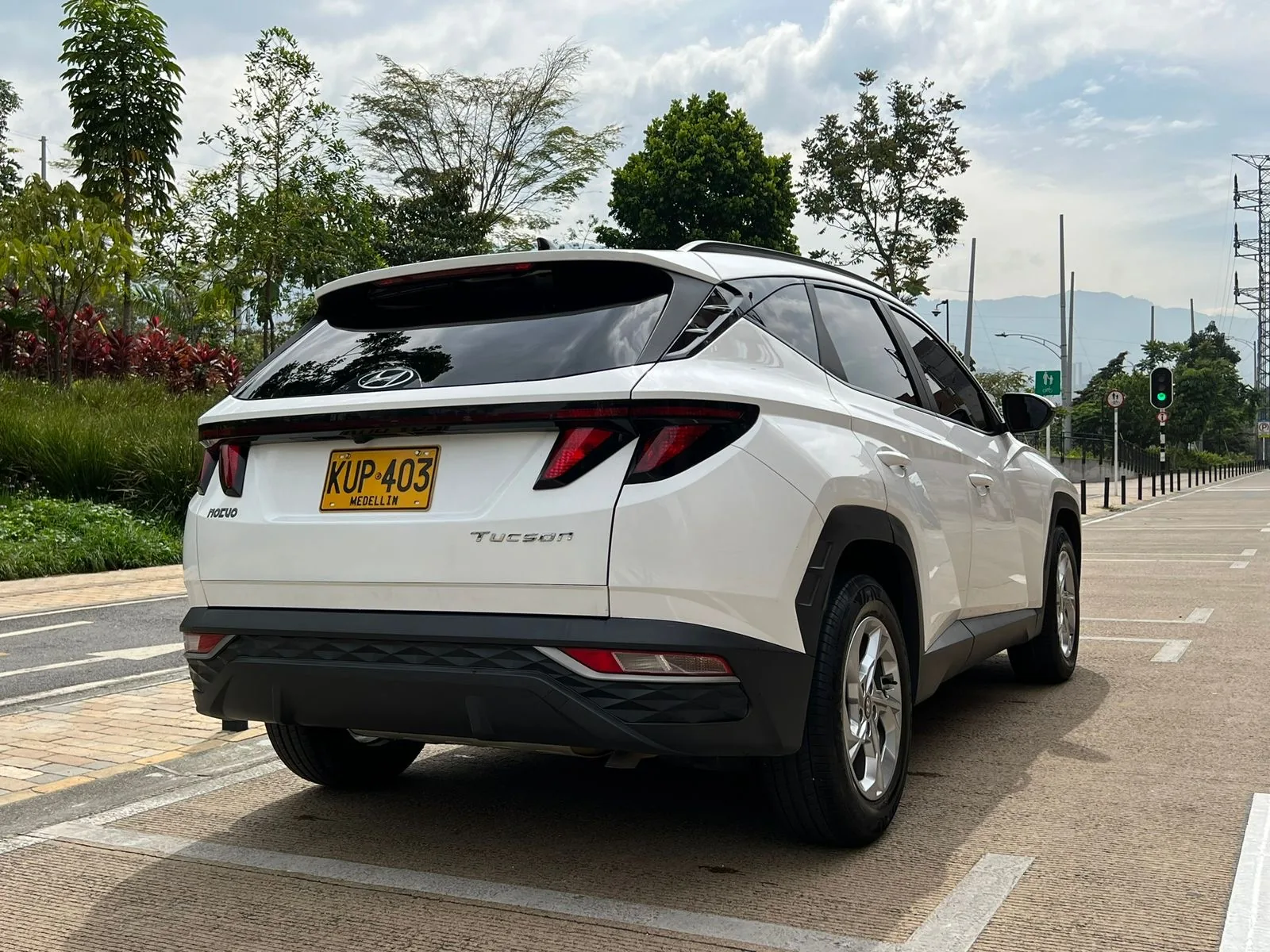 SUV Hyundai Tucson 2022 Advance plus Nx4 AT en Medellín — foto 7