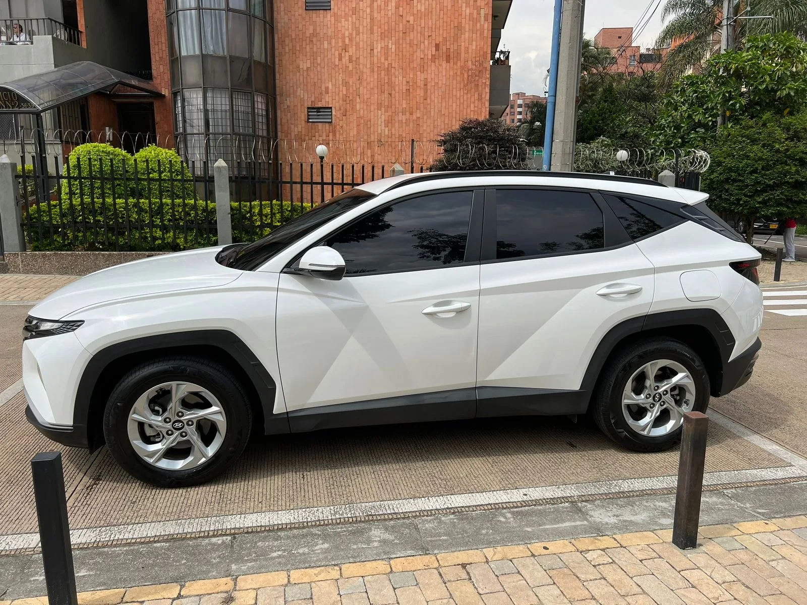 SUV Hyundai Tucson 2022 Advance plus Nx4 AT en Medellín — foto 8