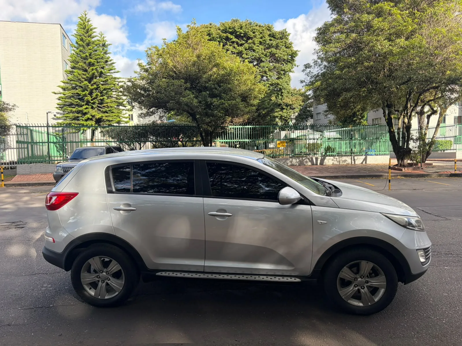 SUV Kia Sportage 2011 Revolution 2.0L 4*2 en Bogotá — foto 5