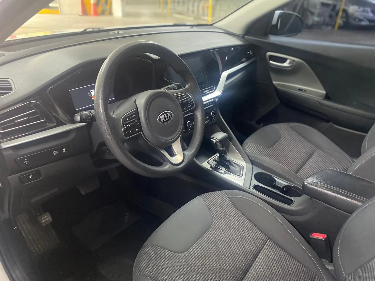 Wagon Kia Sportage 2022 NO SPORTAGE NIRO en Bogotá — foto 9