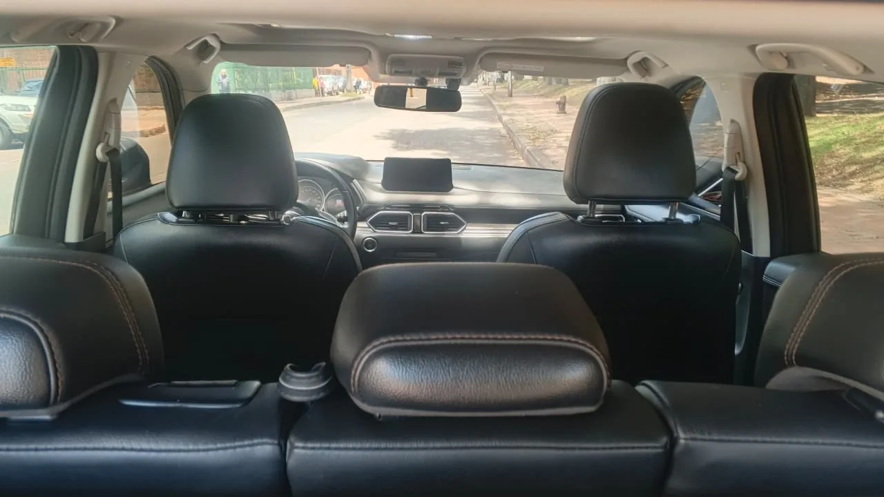 Camioneta Mazda CX-5 2023 GRAND TOURING LX 2.5 AT AWD 4X4 en Bogotá — foto 16