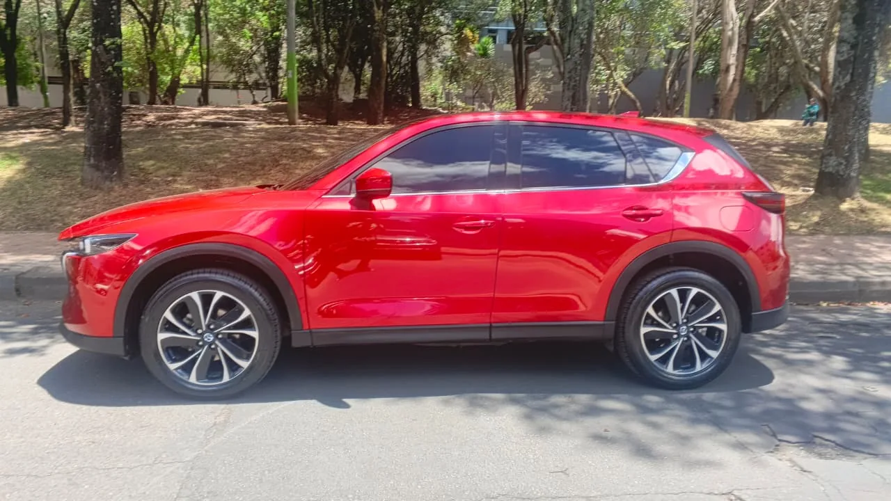 Camioneta Mazda CX-5 2023 GRAND TOURING LX 2.5 AT AWD 4X4 en Bogotá — foto 6
