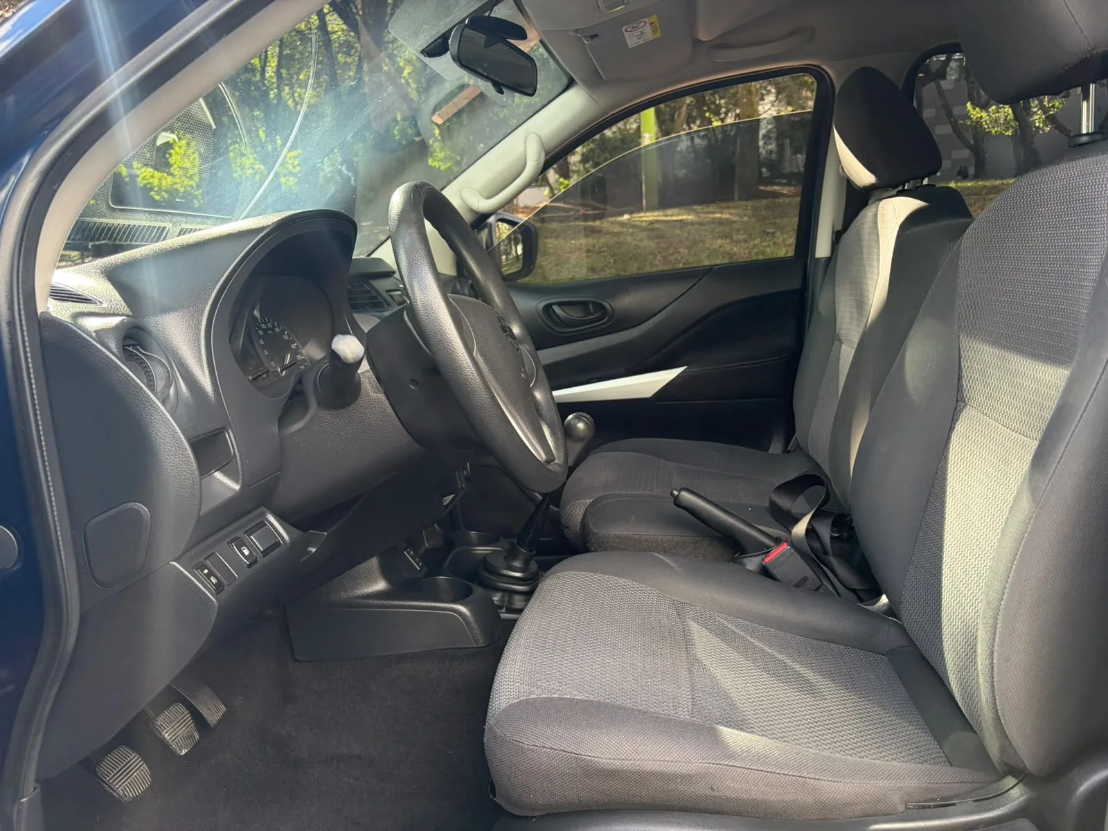 Camioneta Nissan Frontier 2020 np 300 ASL 4*2 Mt en Bogotá — foto 11