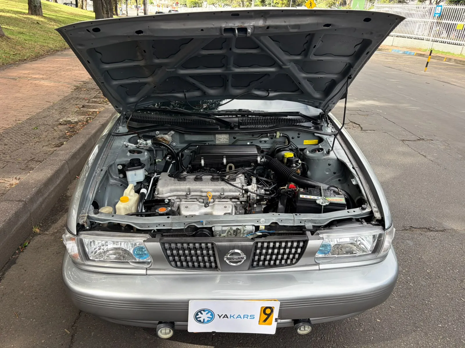 Sedán Nissan Sentra B13 2012 1.6L Mt en Bogotá — foto 3