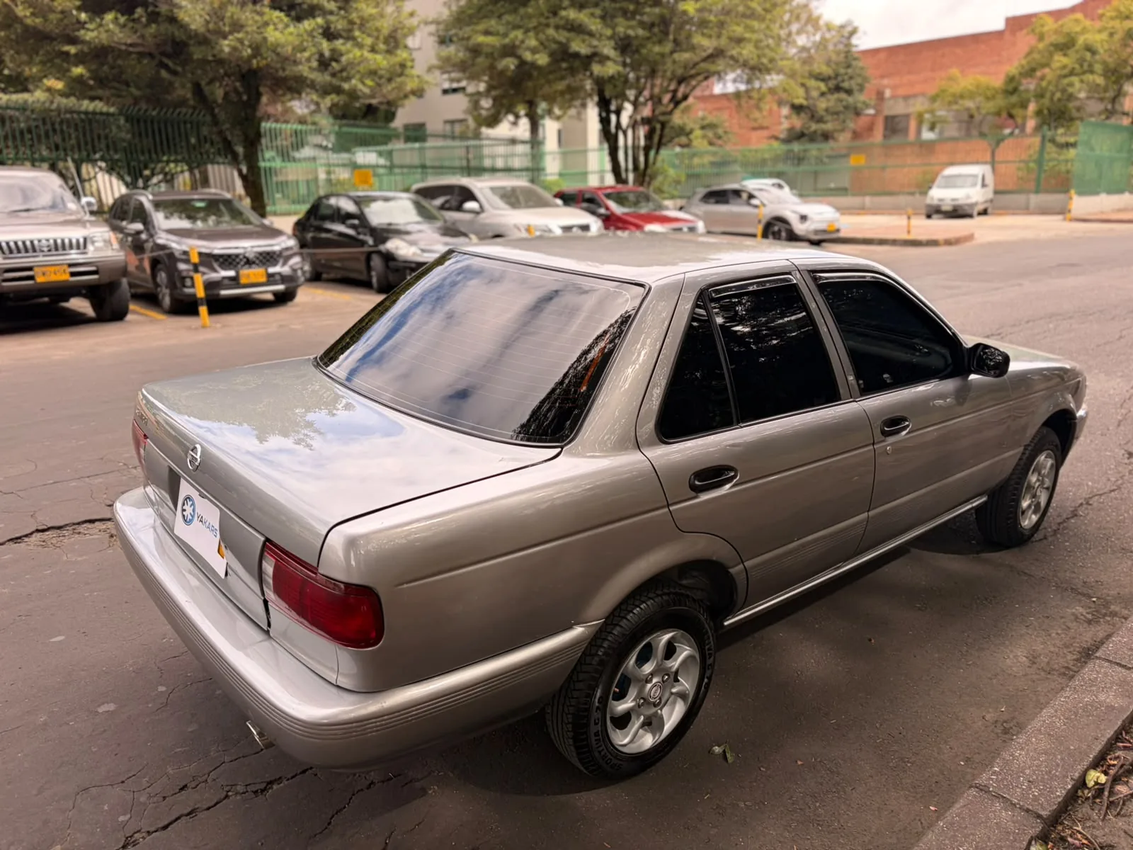 Sedán Nissan Sentra B13 2012 1.6L Mt en Bogotá — foto 7