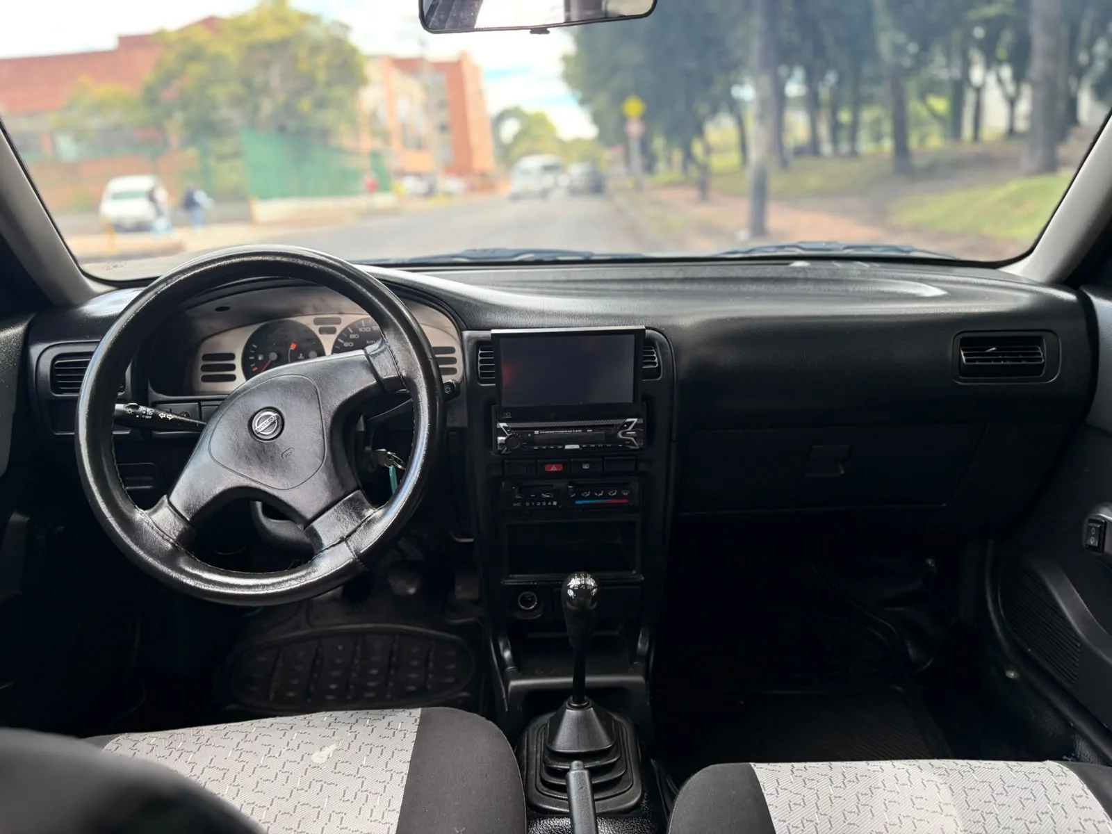 Sedán Nissan Sentra B13 2012 1.6L Mt en Bogotá — foto 8