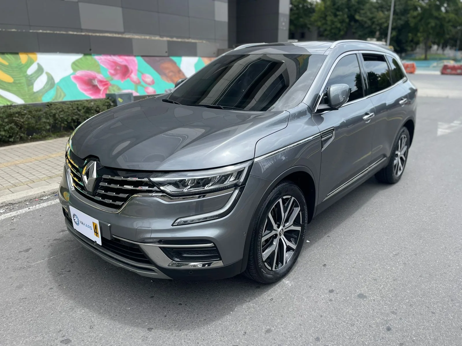 Camioneta Renault Koleos 2023 Intens 2.5L AWD en Bogotá