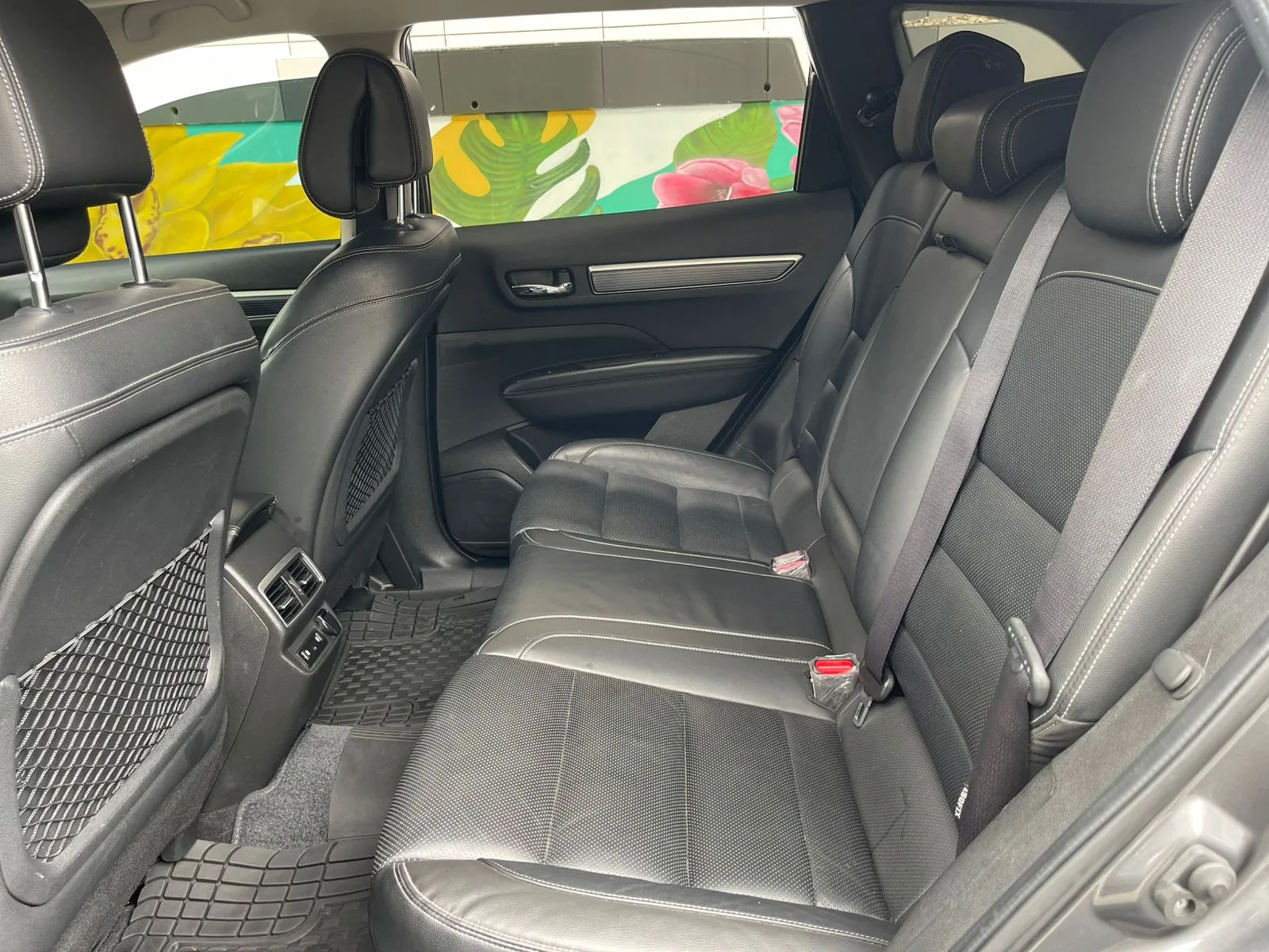 Camioneta Renault Koleos 2023 Intens 2.5L AWD en Bogotá — foto 15