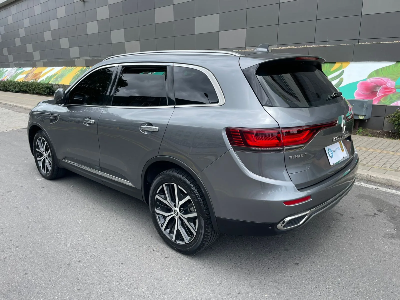 Camioneta Renault Koleos 2023 Intens 2.5L AWD en Bogotá — foto 7