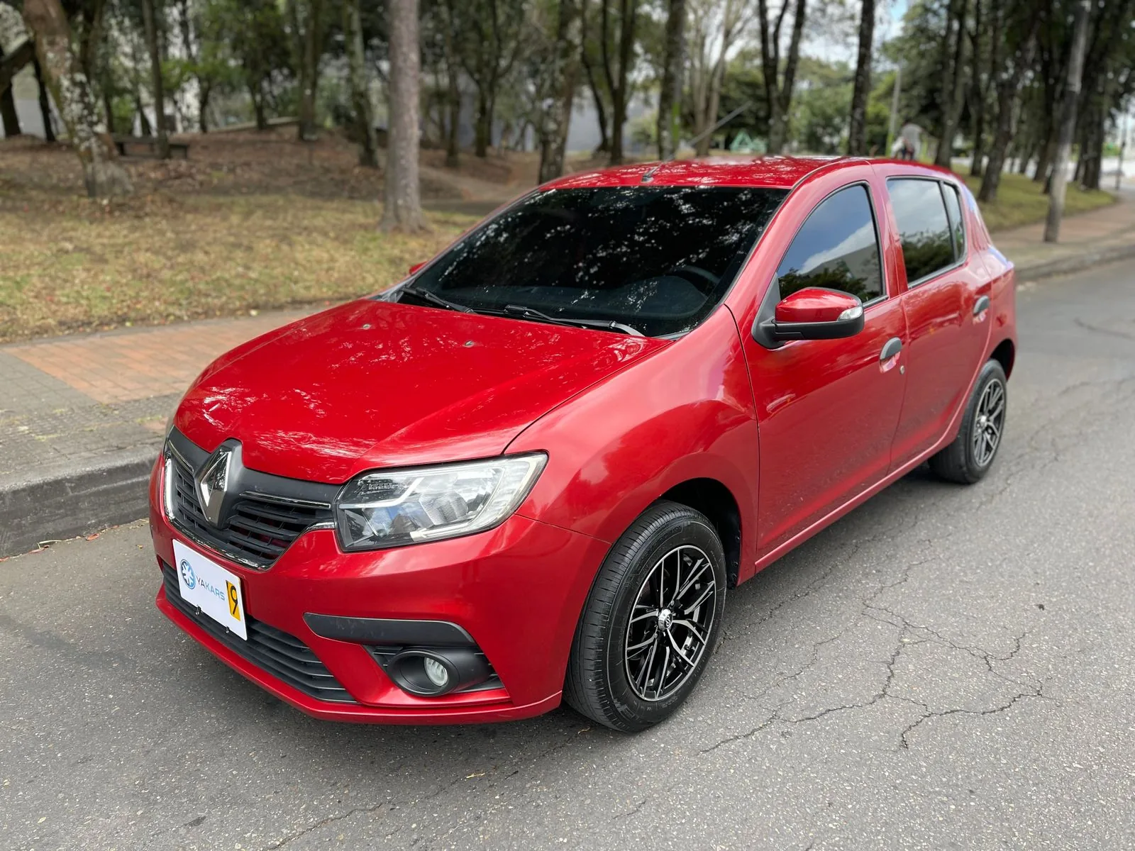 Hatchback Renault Sandero Life Plus 2023 1.6L MT en Bogotá