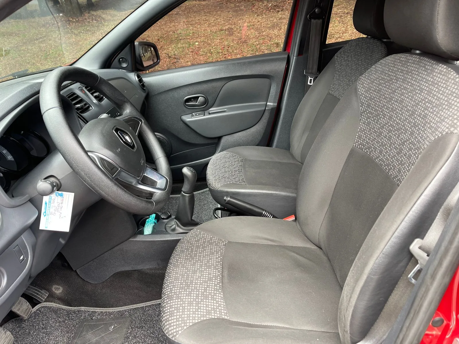 Hatchback Renault Sandero Life Plus 2023 1.6L MT en Bogotá — foto 12
