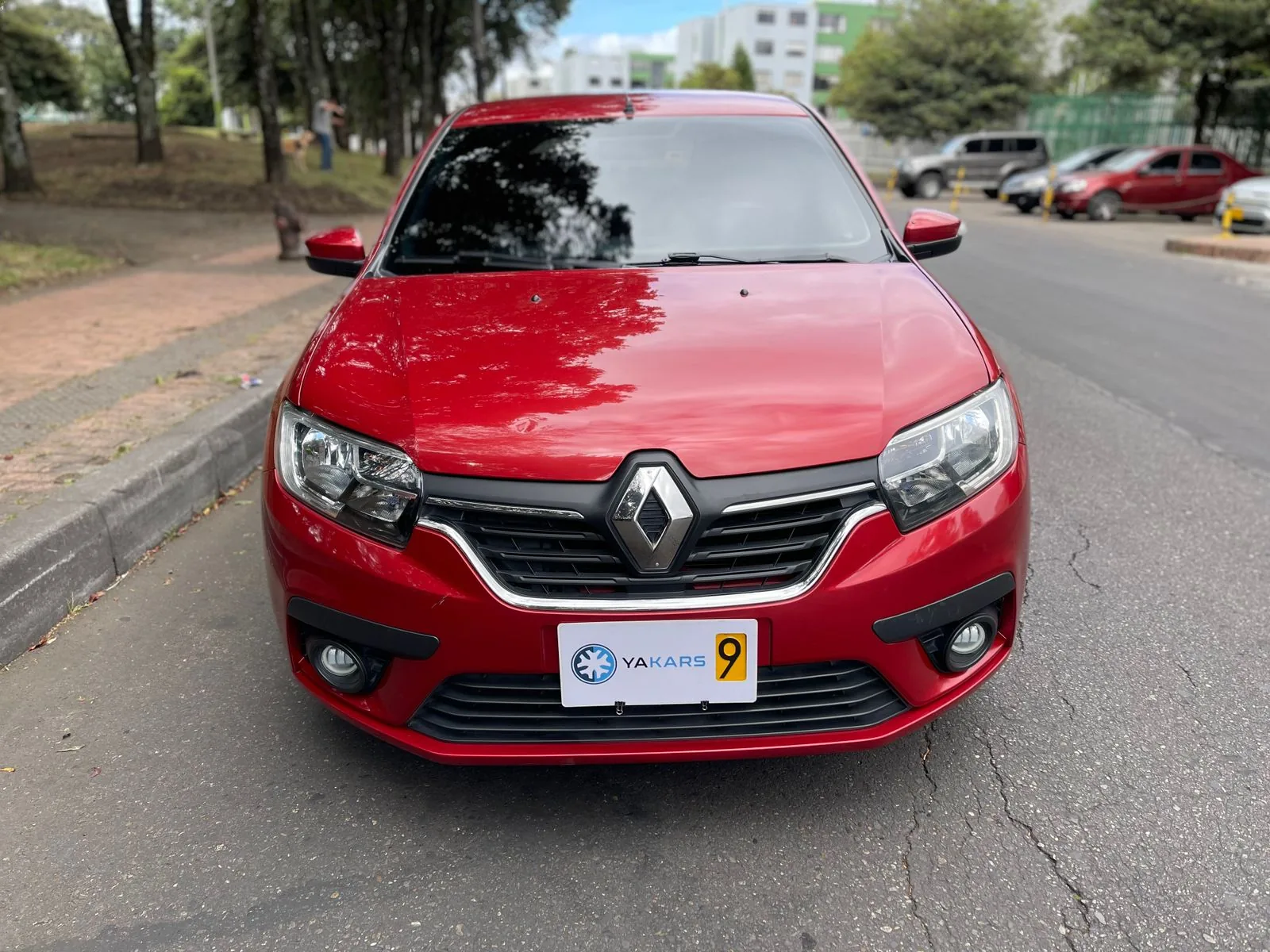 Hatchback Renault Sandero Life Plus 2023 1.6L MT en Bogotá — foto 2