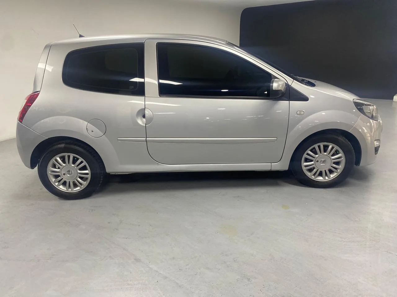 Hatchback Renault Twingo 2014 FASE II DYNAMIQUE 1.2 MT 2014 en Bogotá — foto 4