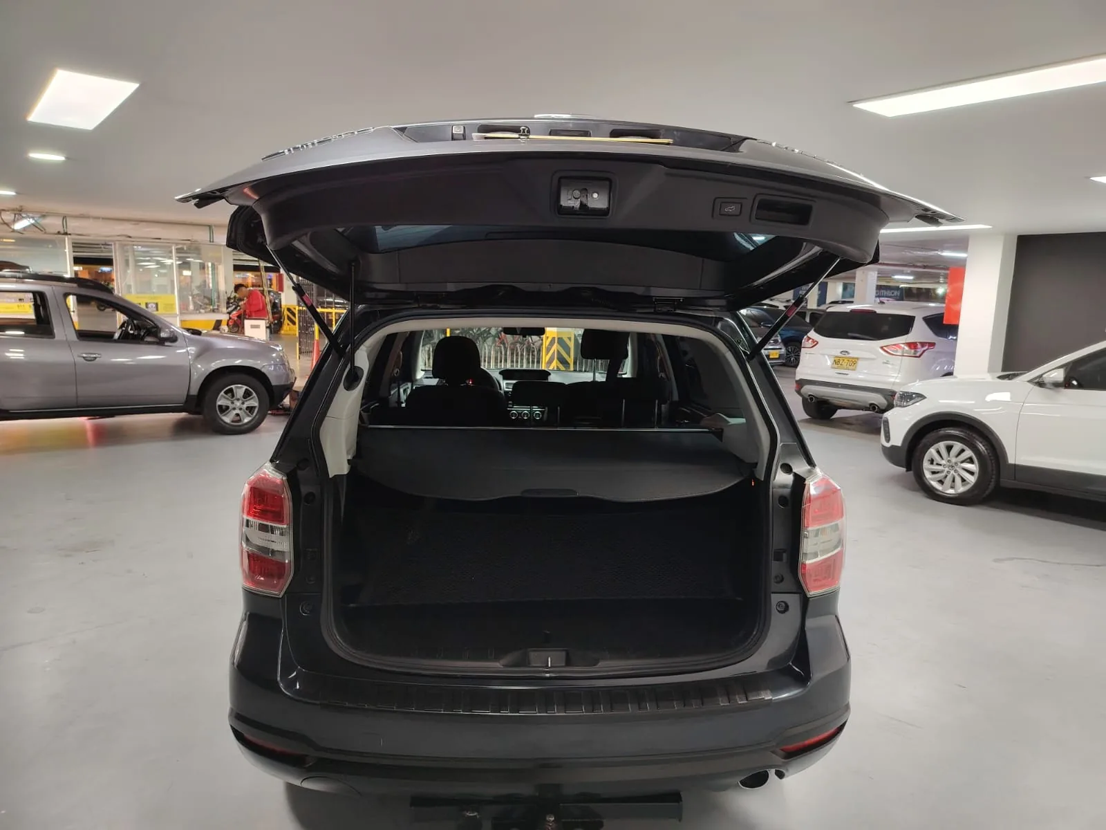 Camioneta Subaru Forester 2015 2.0L CVT 4*4 AT en Bogotá — foto 9