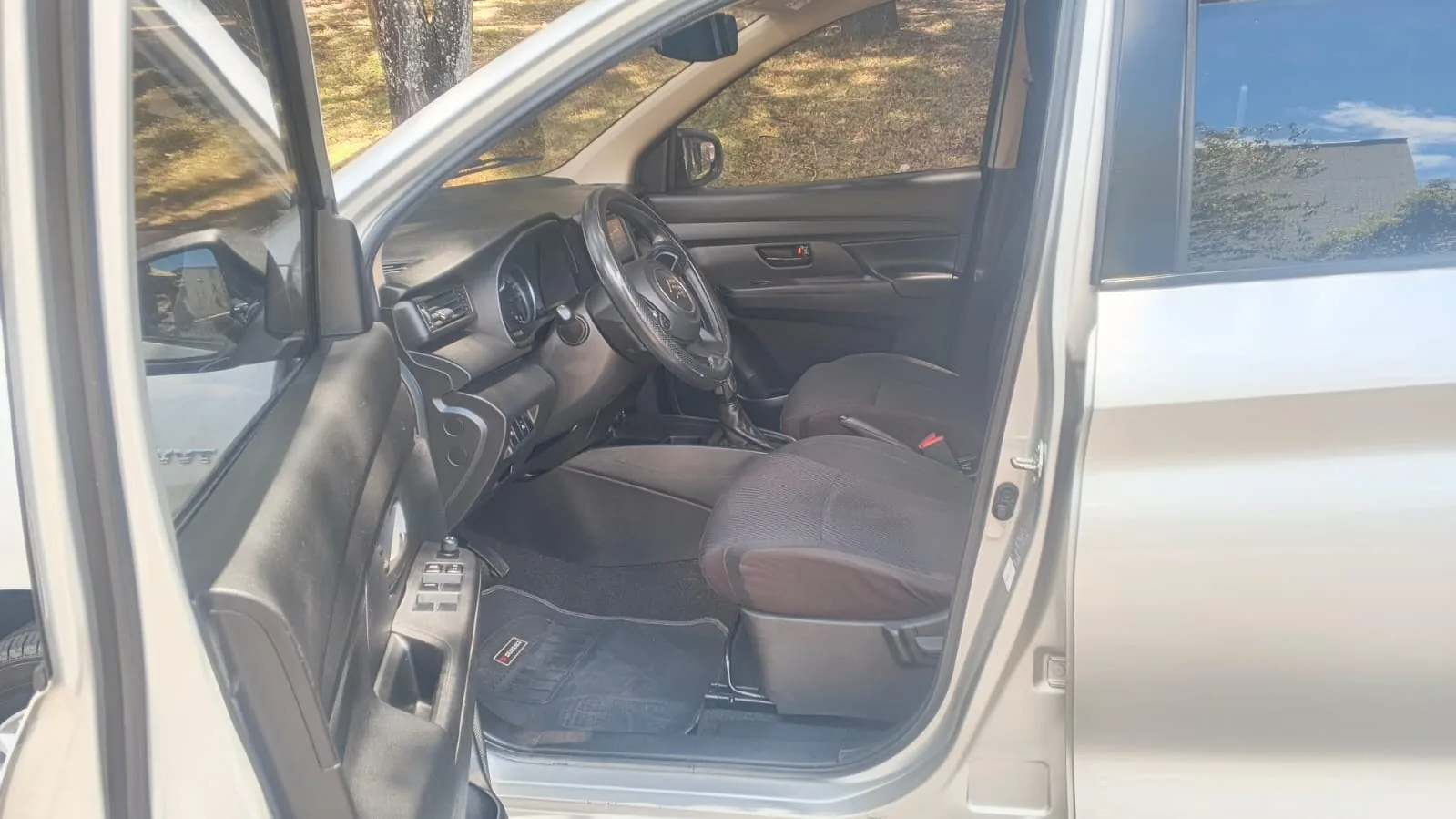 SUV Suzuki Ertiga 2020 GL AT 1.5 2AB ABS en Bogotá — foto 15
