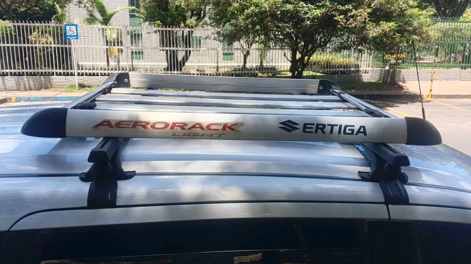 SUV Suzuki Ertiga 2020 GL AT 1.5 2AB ABS en Bogotá — foto 19