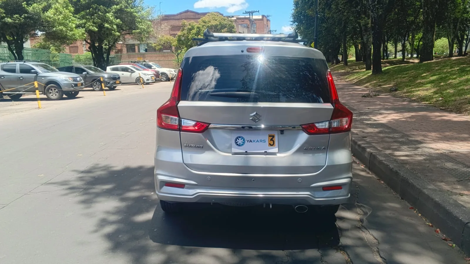 SUV Suzuki Ertiga 2020 GL AT 1.5 2AB ABS en Bogotá — foto 7