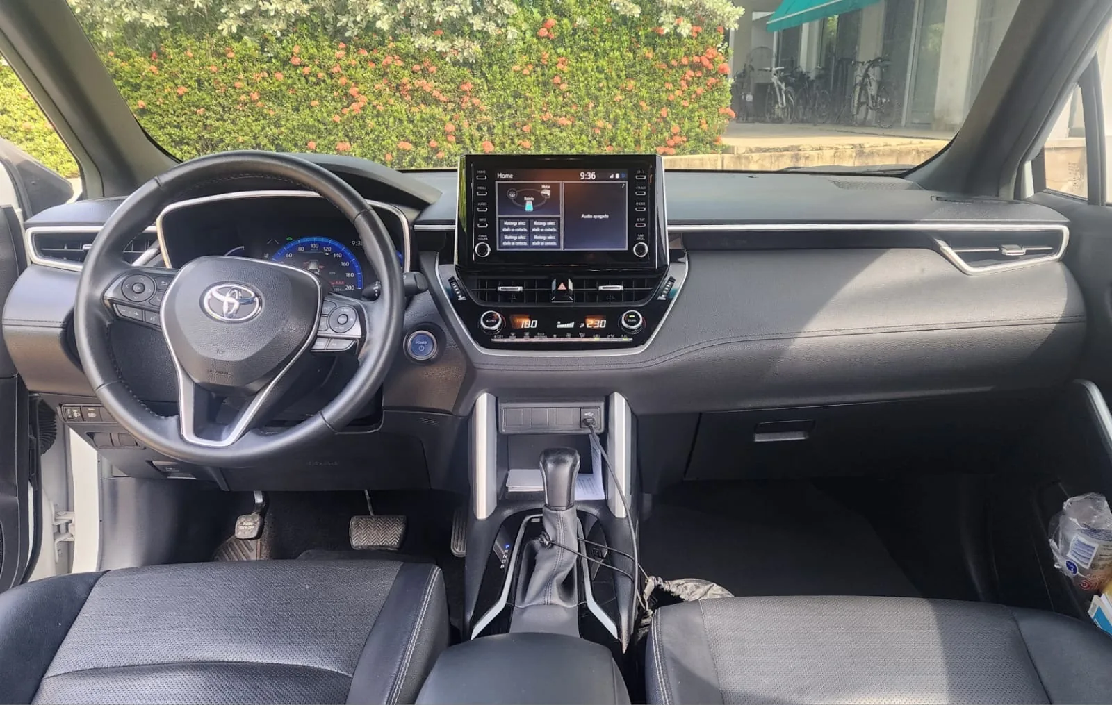 SUV Toyota Corolla Cross Hybrid 2022 SEG en Cartagena de Indias — foto 4