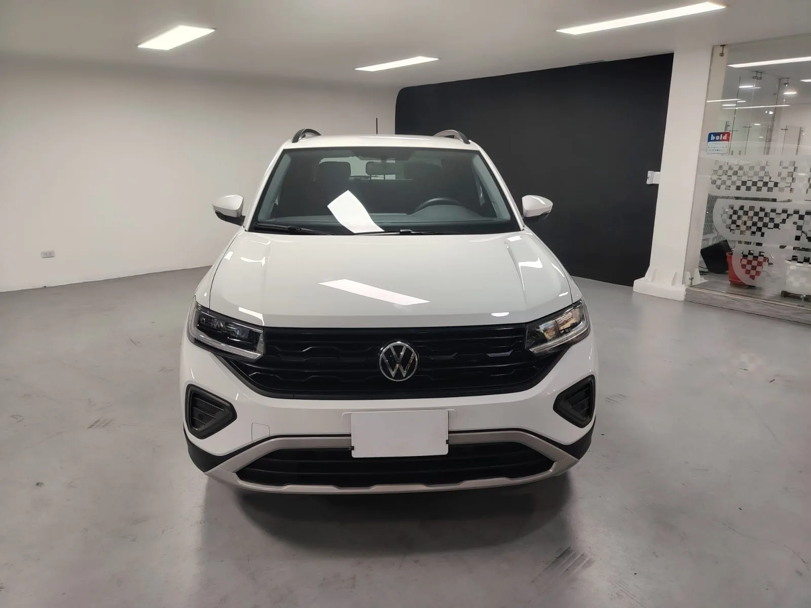 Camioneta Volkswagen T-Cross 2025 COMFORTLINE TSI 1.0 AT en Bogotá — foto 2
