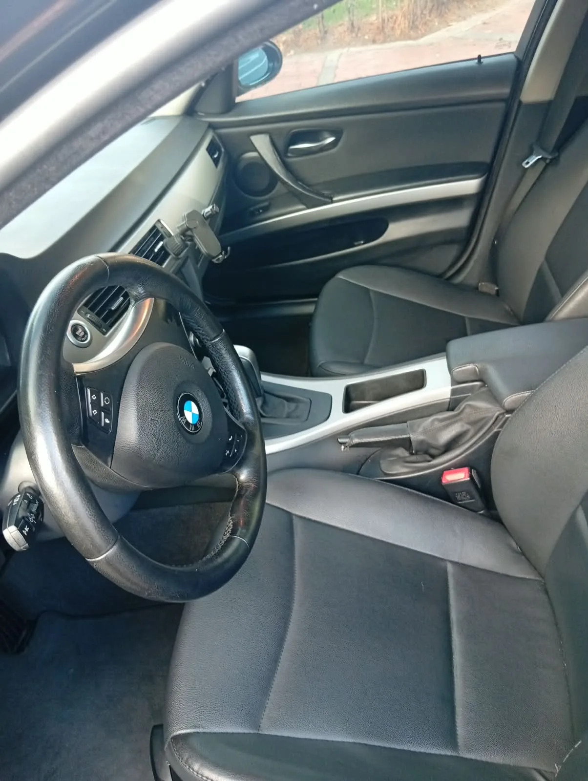 Sedán BMW Serie 3 2009 320i AUT en Bogotá — foto 3