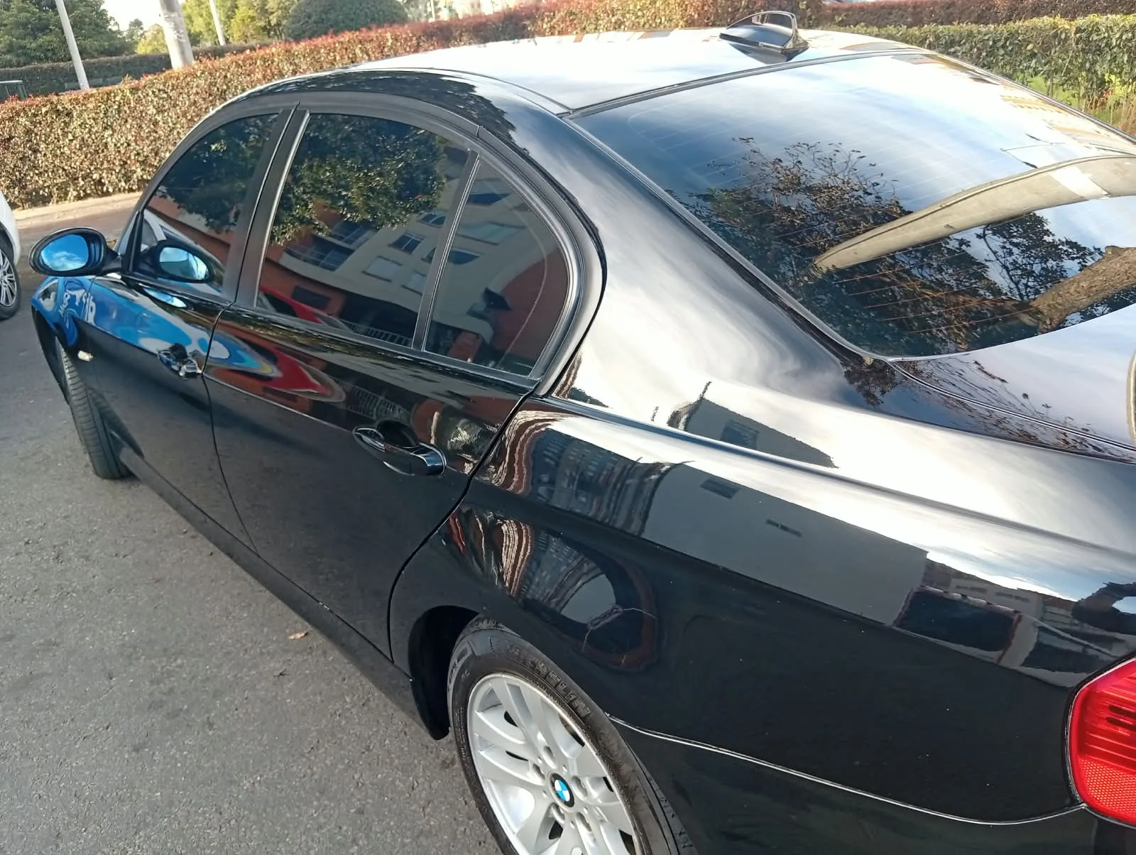 Sedán BMW Serie 3 2009 320i AUT en Bogotá — foto 8