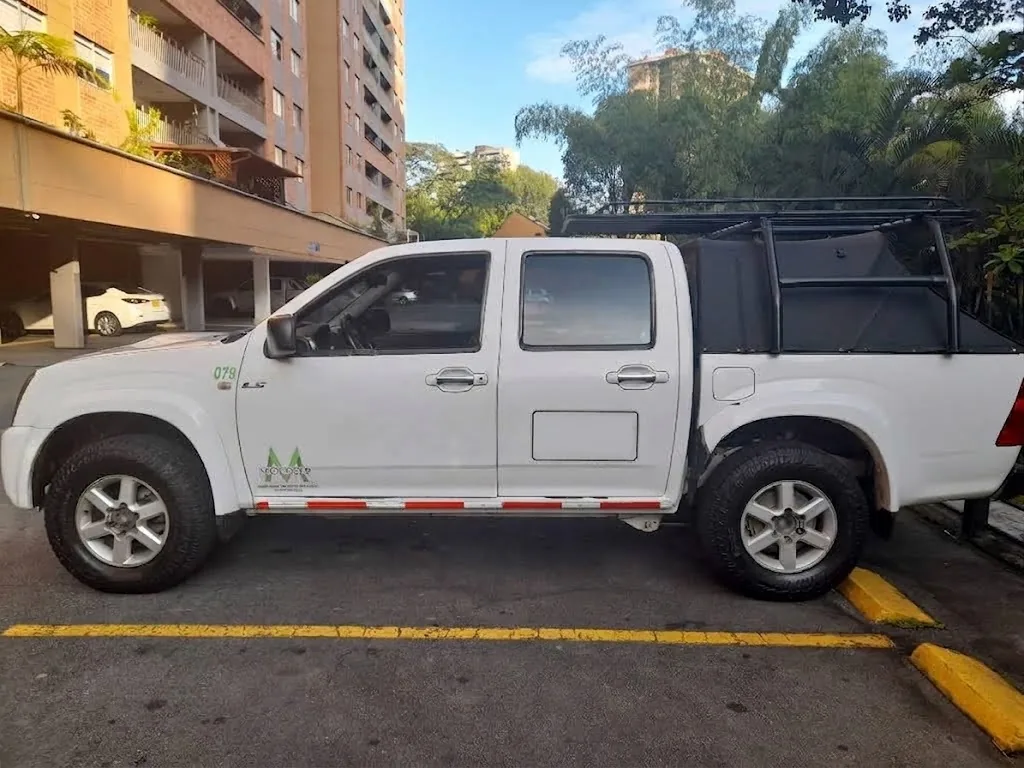 Camioneta Chevrolet LUV D-MAX 2013 en Envigado — foto 6