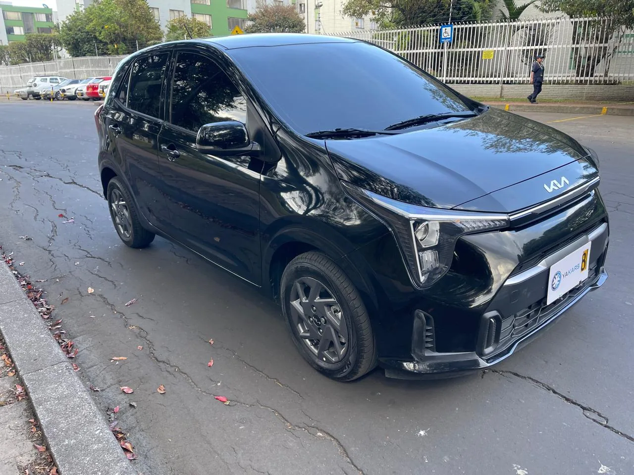 Hatchback Kia Picanto Zenith 2025 1.25L MT en Bogotá — foto 4