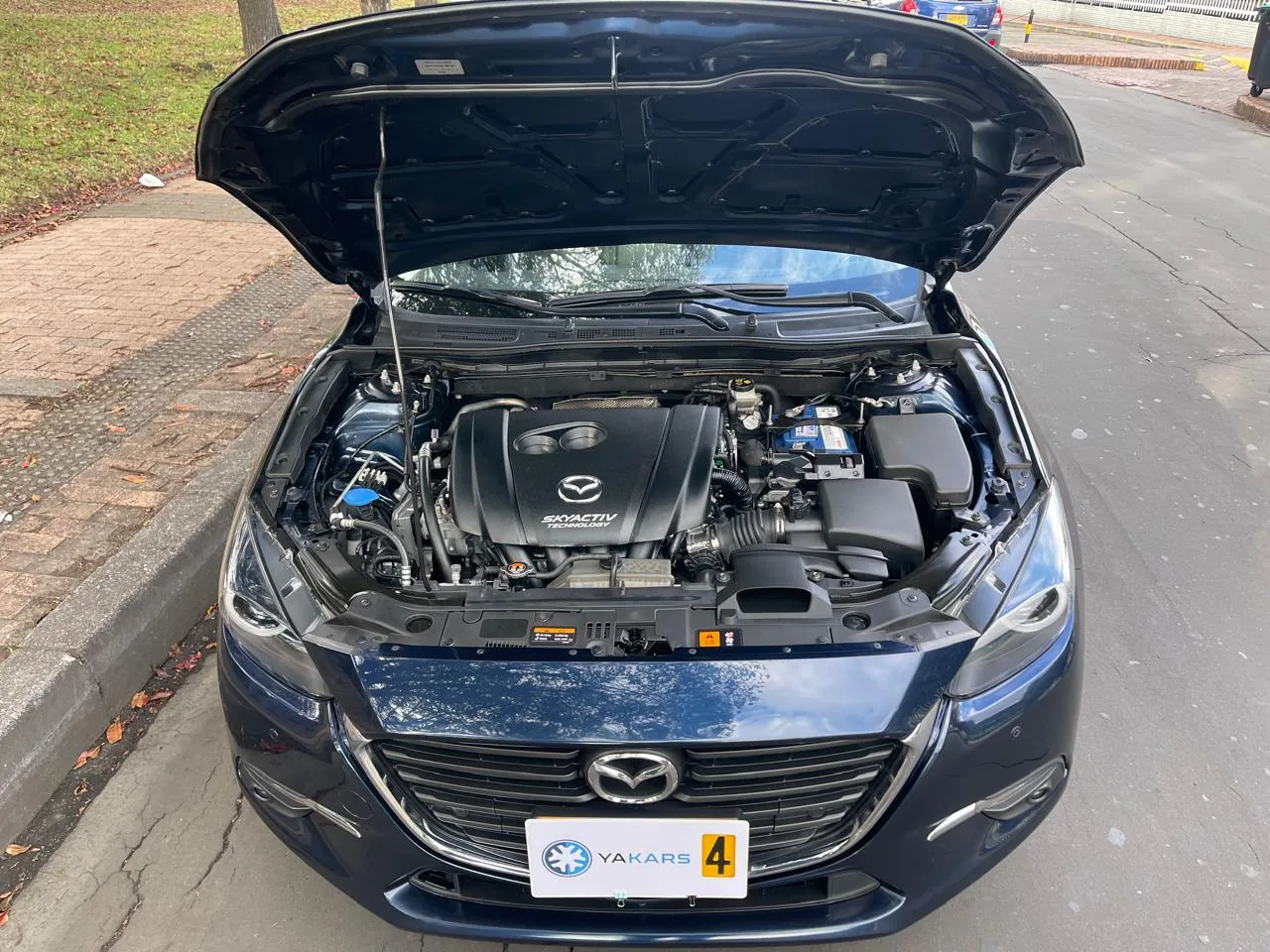 Sedán Mazda 3 Touring 2020 2.0L AT en Bogotá — foto 3