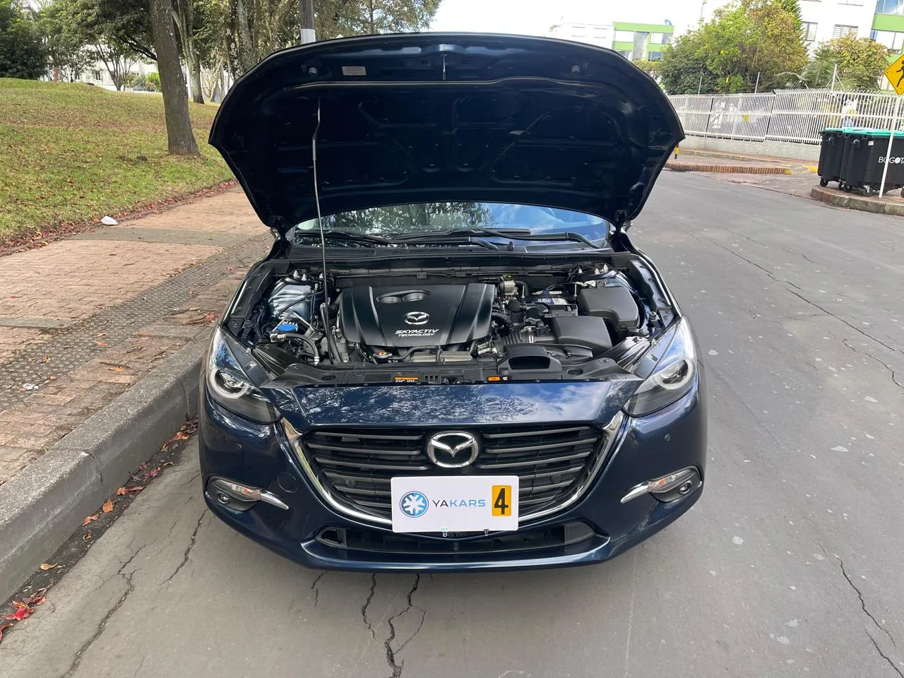 Sedán Mazda 3 Touring 2020 2.0L AT en Bogotá — foto 4