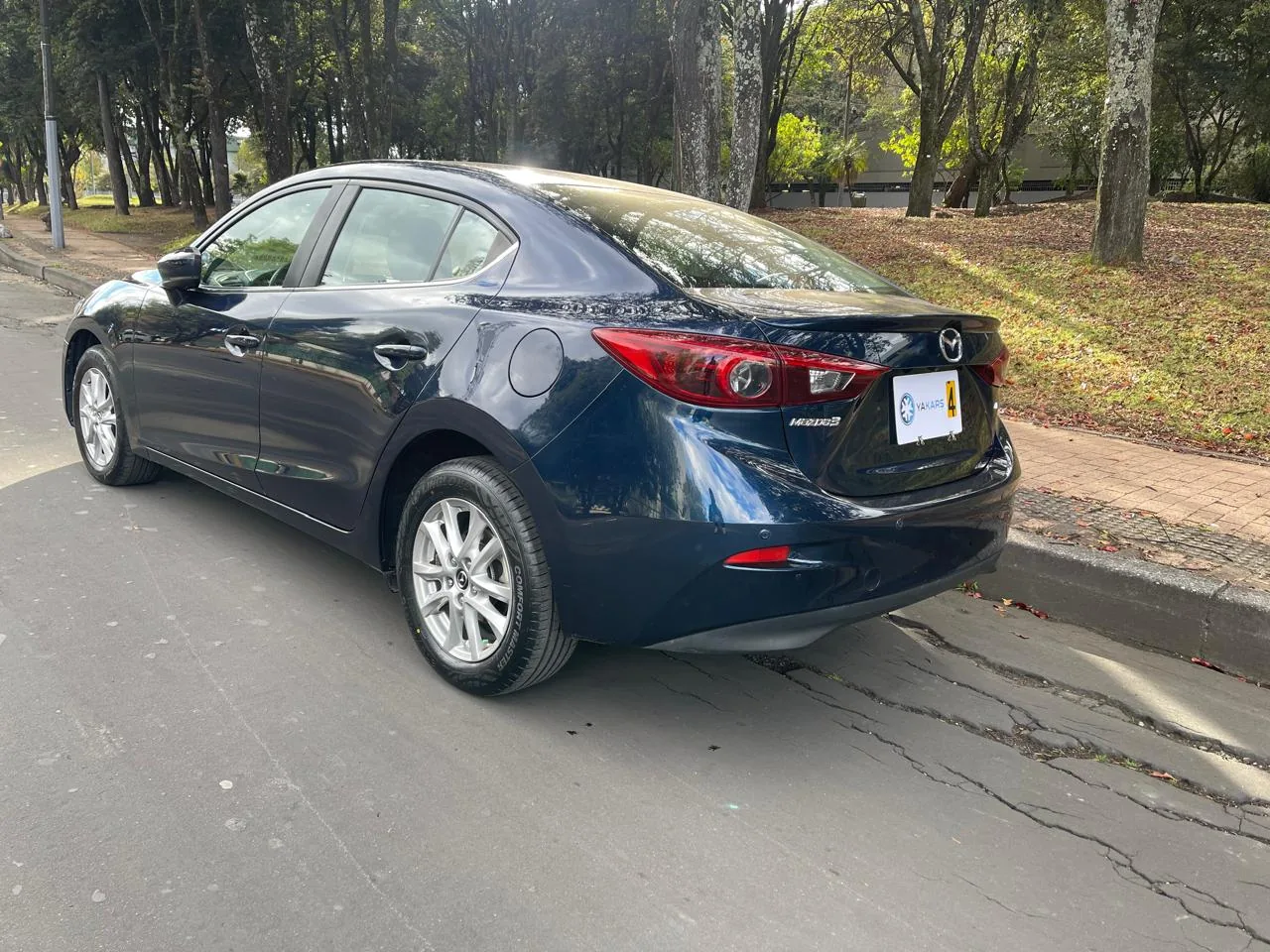 Sedán Mazda 3 Touring 2020 2.0L AT en Bogotá — foto 8