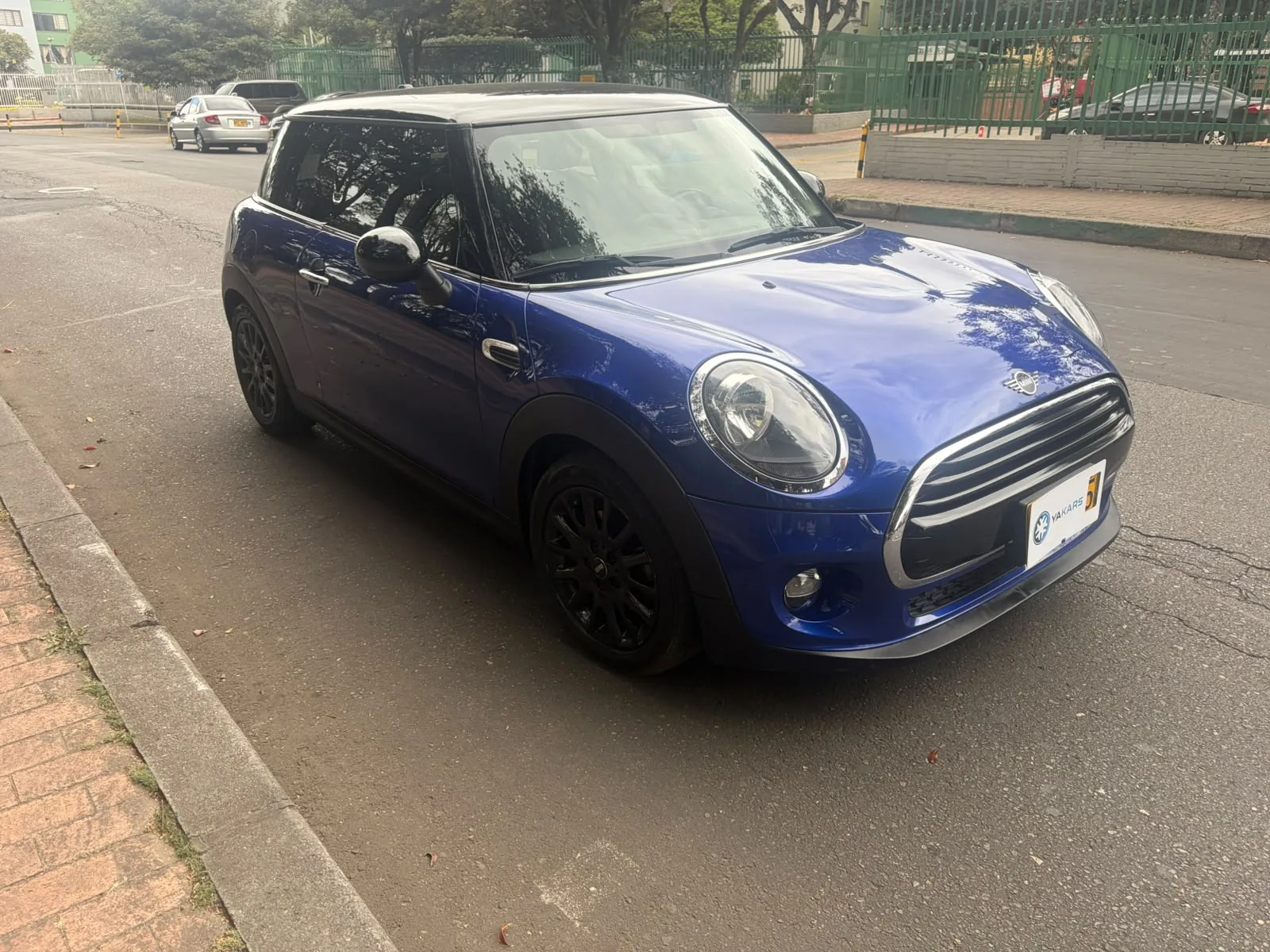 Hatchback Mini Cooper 2019 SALT 1.5L MT en Bogotá — foto 4